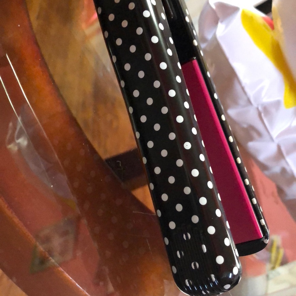 Hair straightener